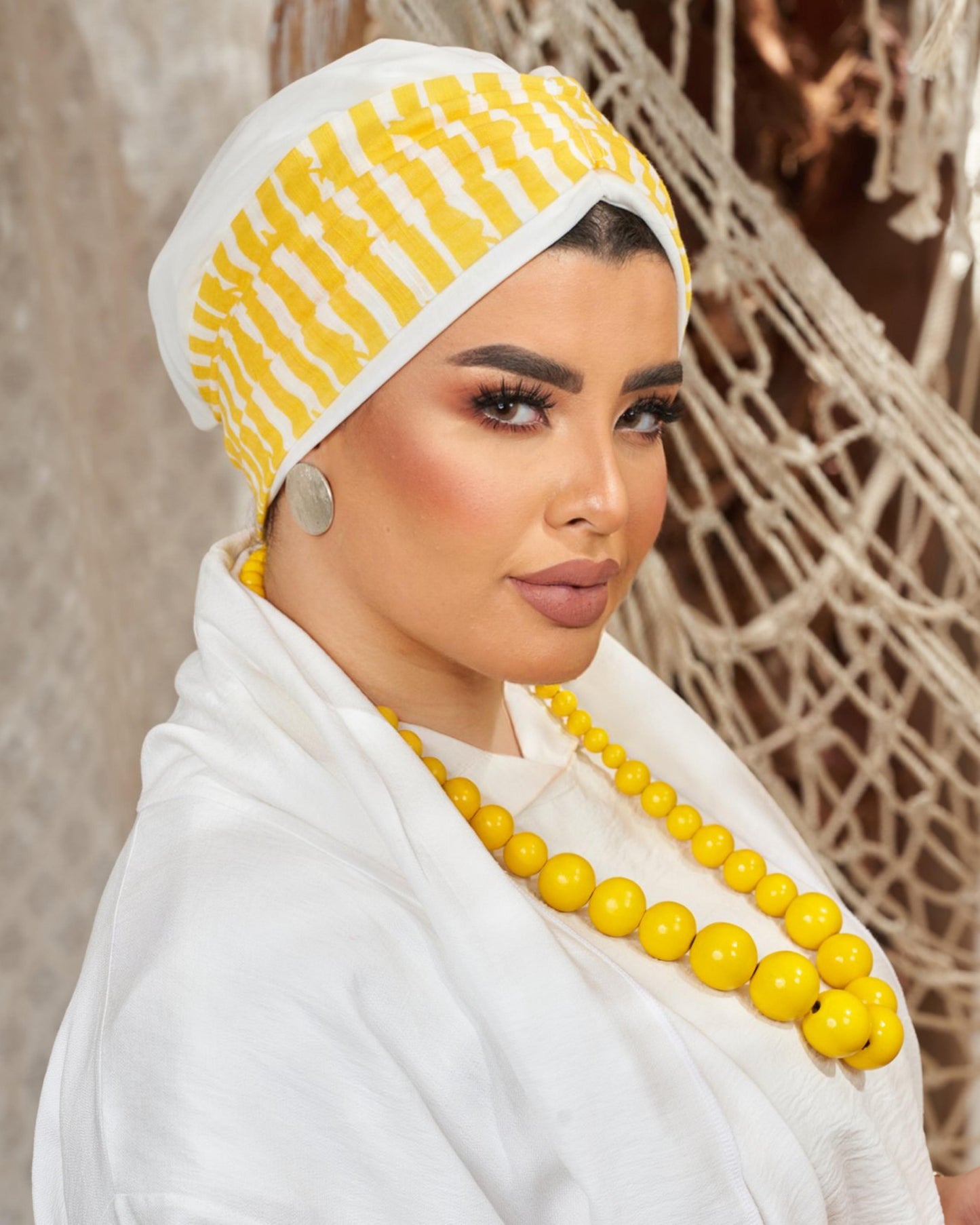 White and yellow Separate Scarf